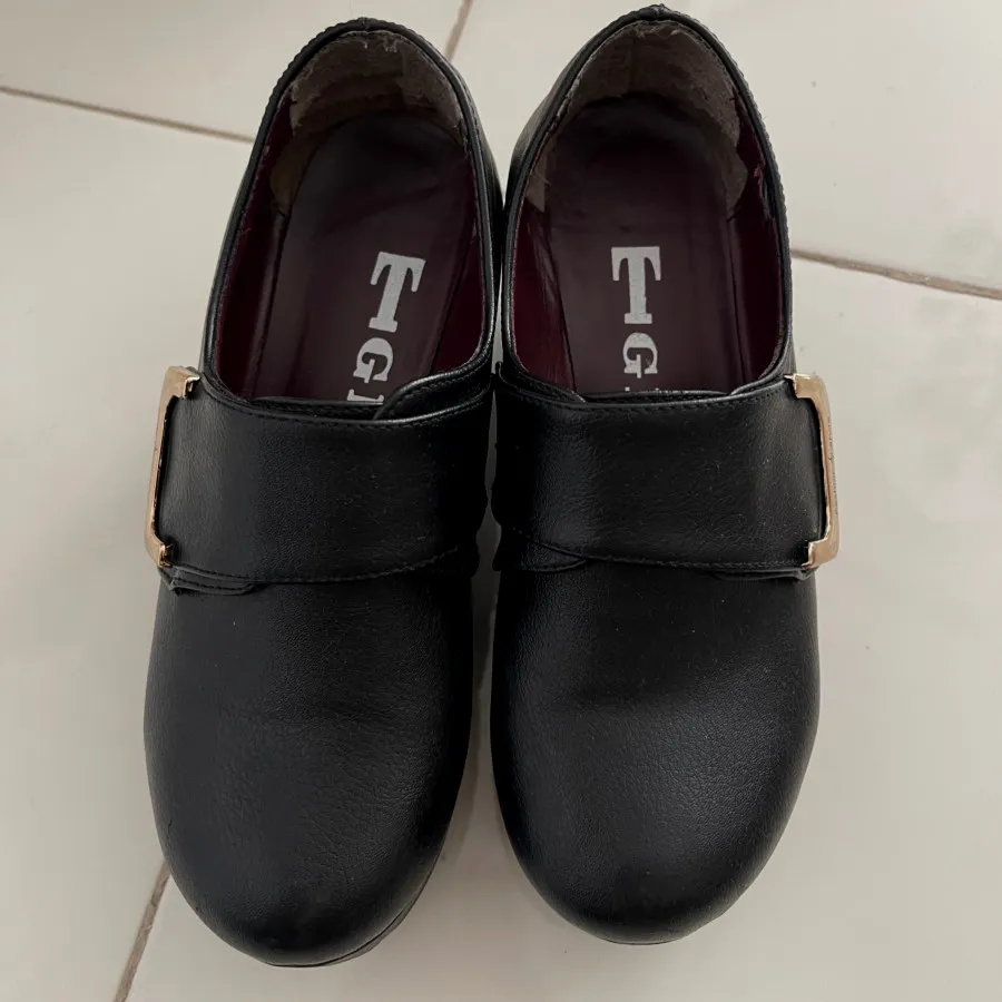 کفش کالج پاشنه دار