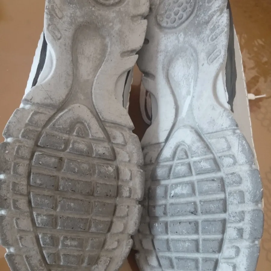 کفش کتانی مردانه