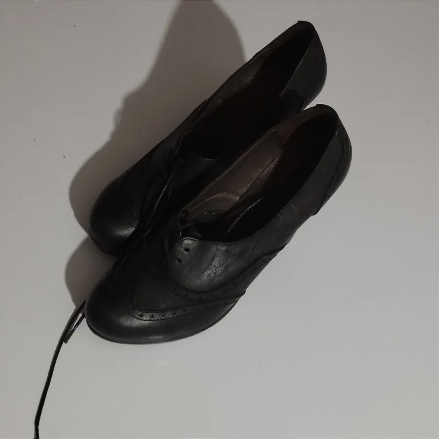 کفش زنانه ی چرمی شیما