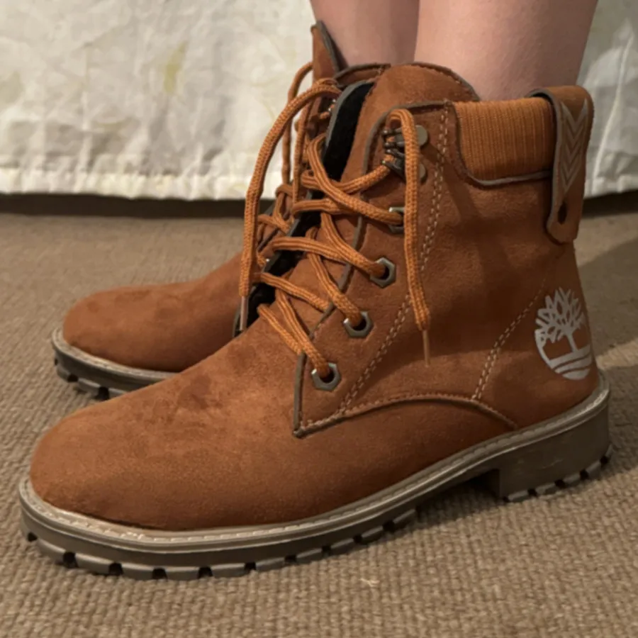 نیم بوت عسلی