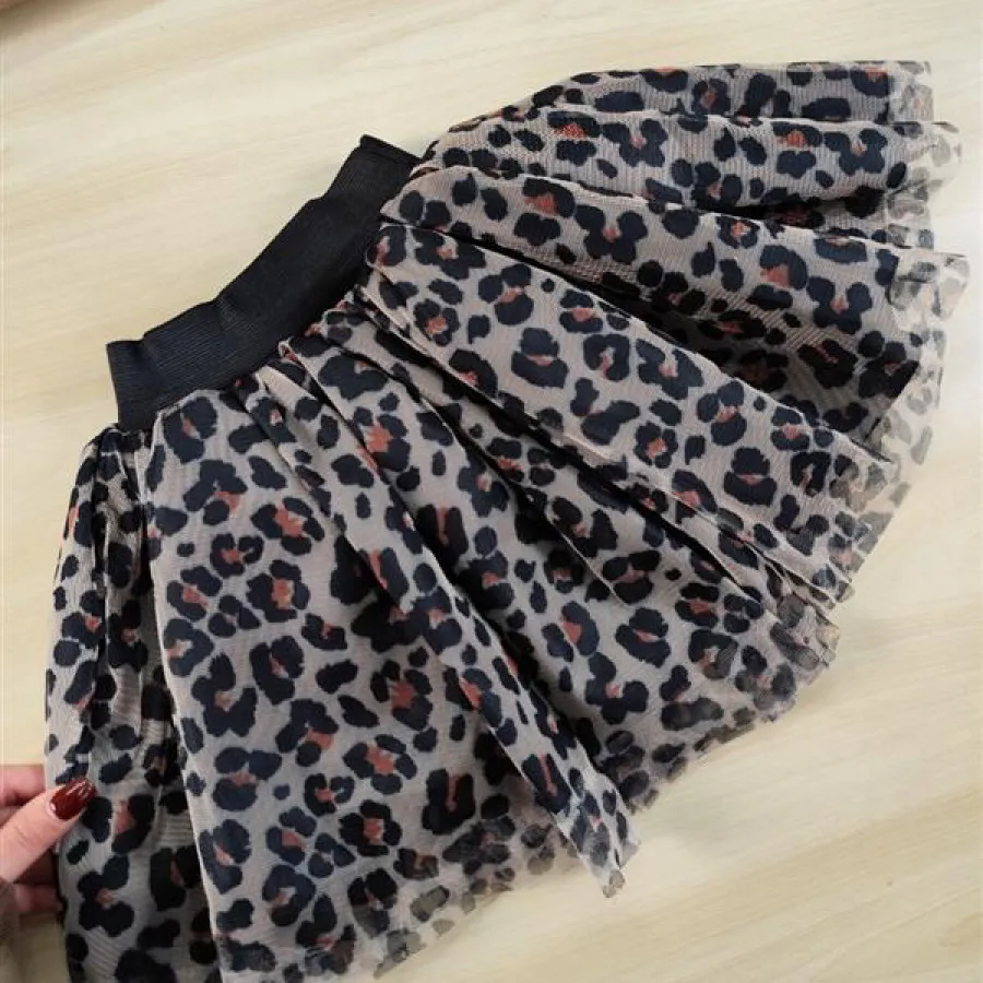 کراپ دامن بچگانه