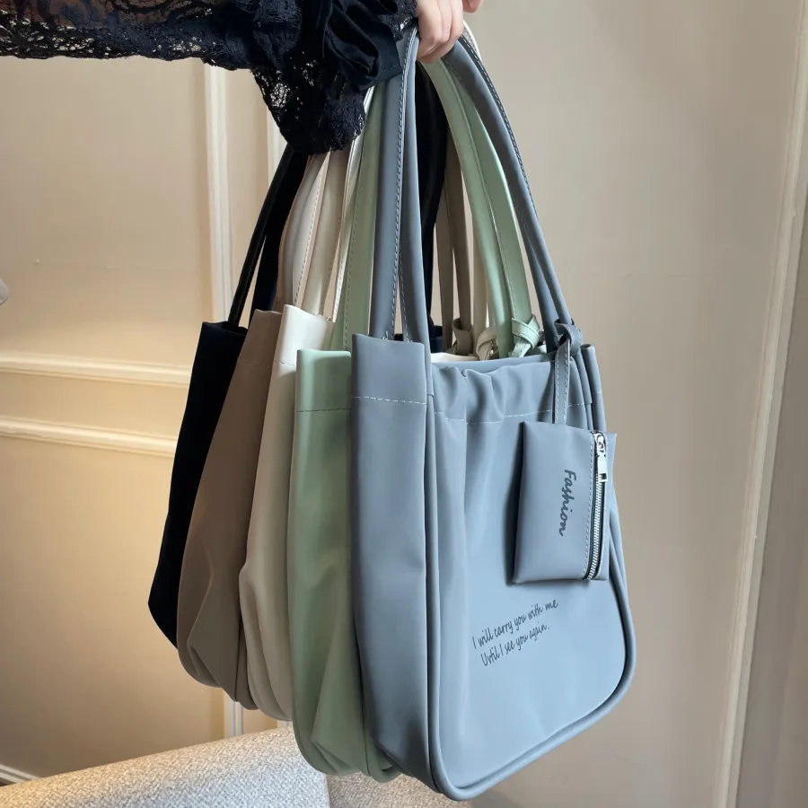 کیف دانشجویی نیلا