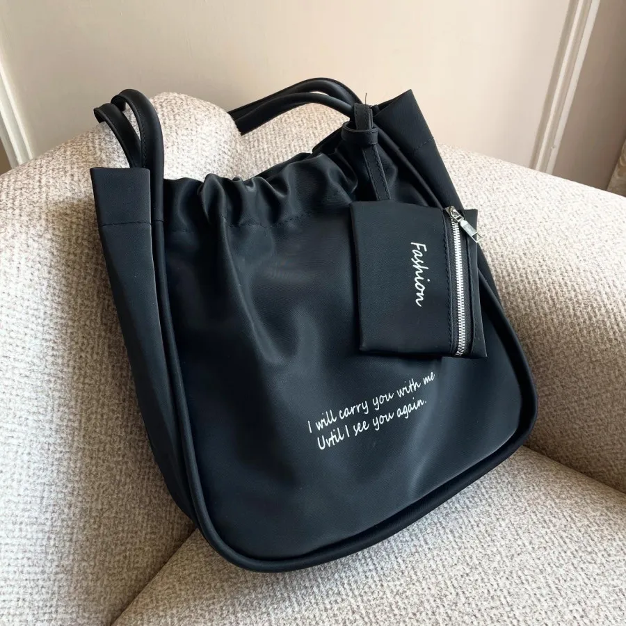 کیف دانشجویی نیلا