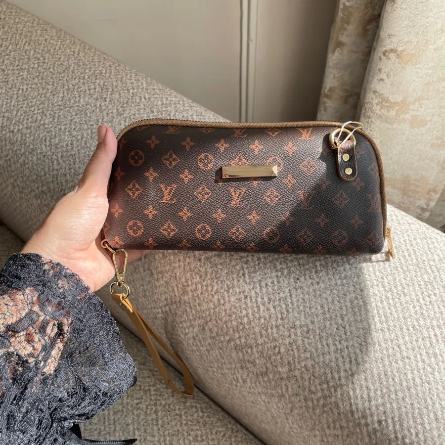 کیفدستی و دوشی آسو