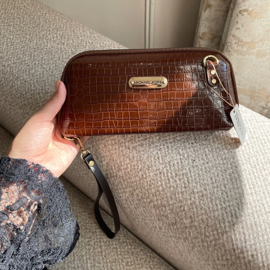 کیفدستی و دوشی آسو