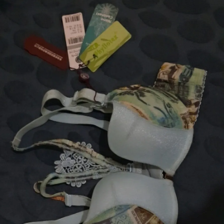 سوتین اسفنجی