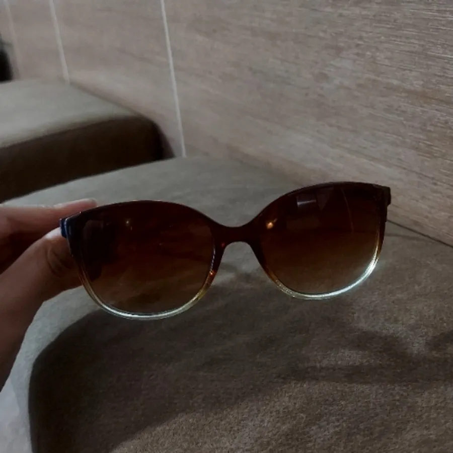 عینک آفتابی