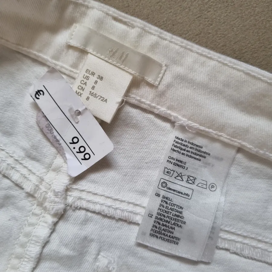 شلوارک کتان سفید