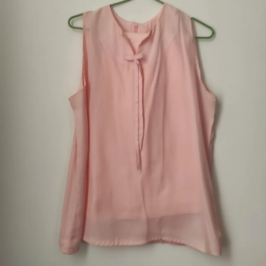 کت و شلوار همراه با تاپ