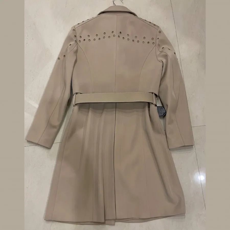 مانتو آستردار منگو