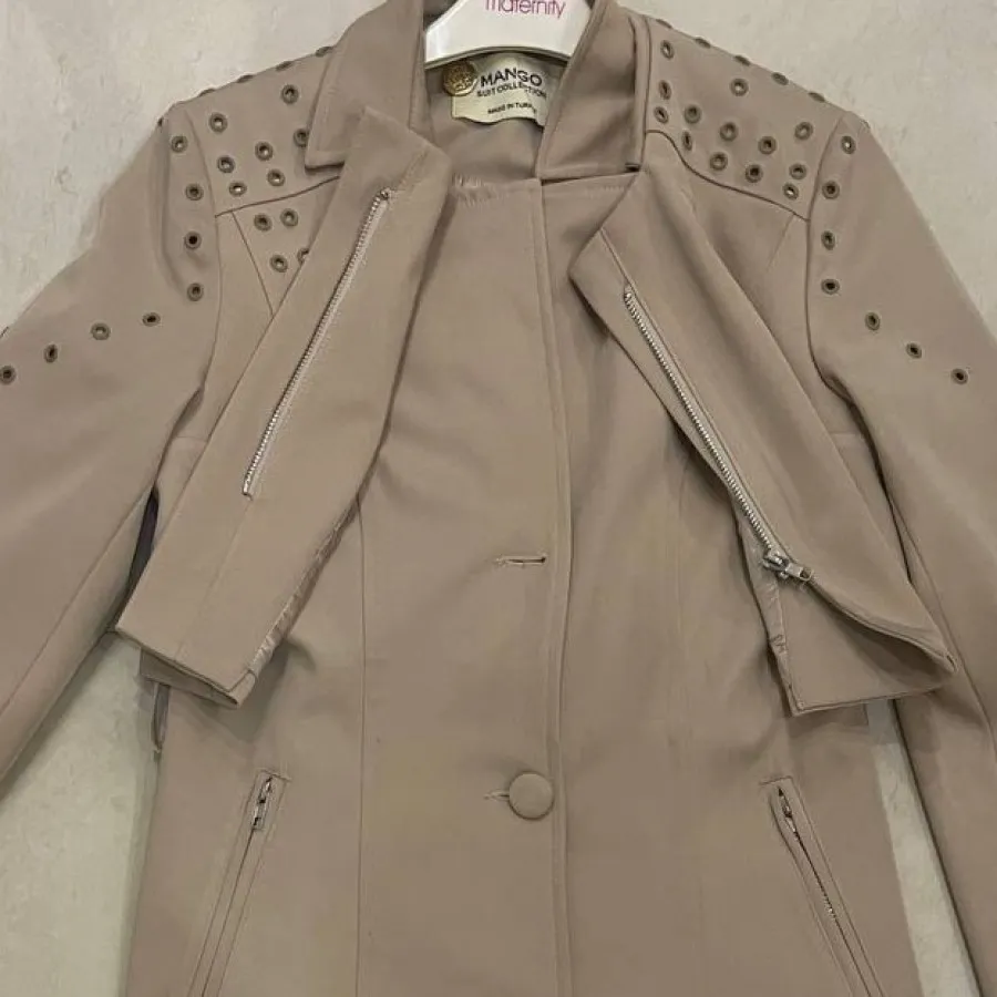 مانتو آستردار منگو