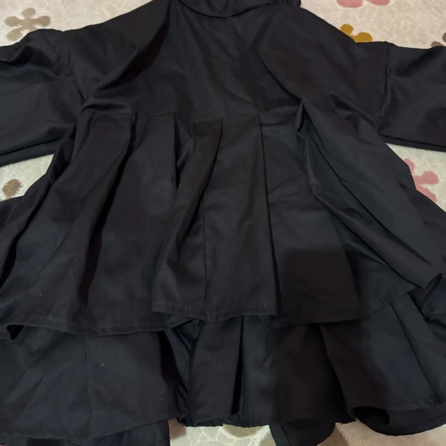 مانتو عروسکی