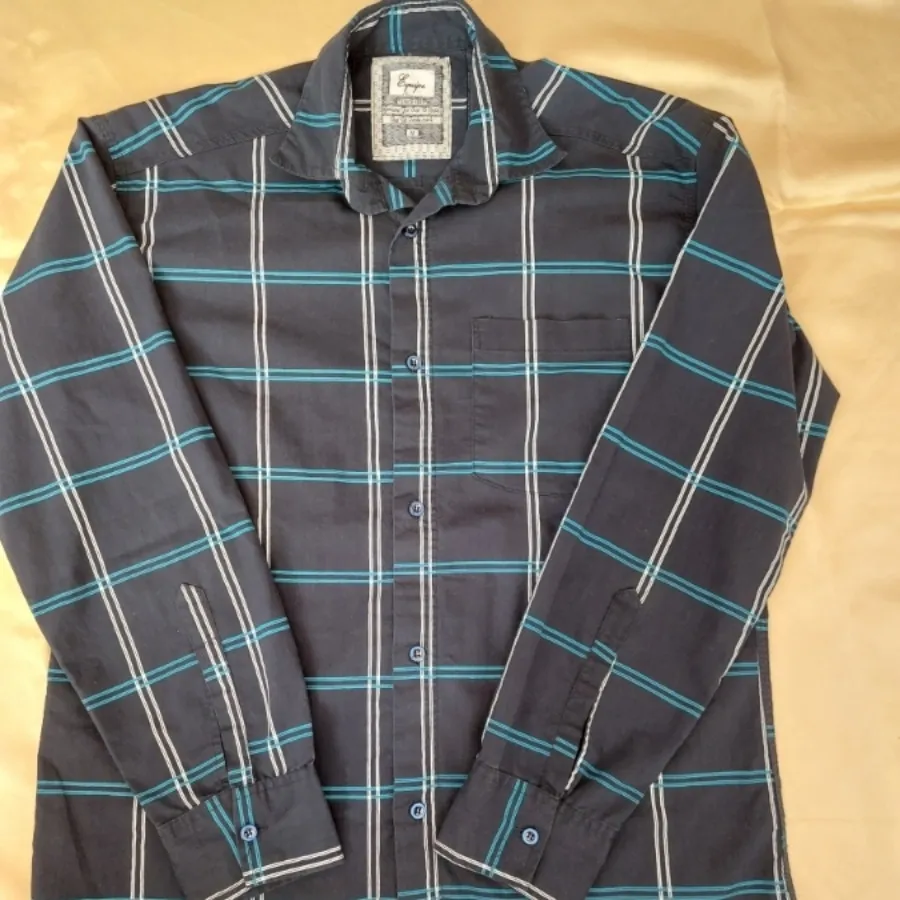 پیراهن مردانه