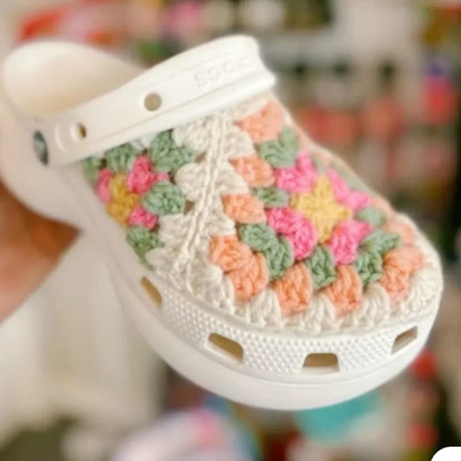 کراکس پروانه