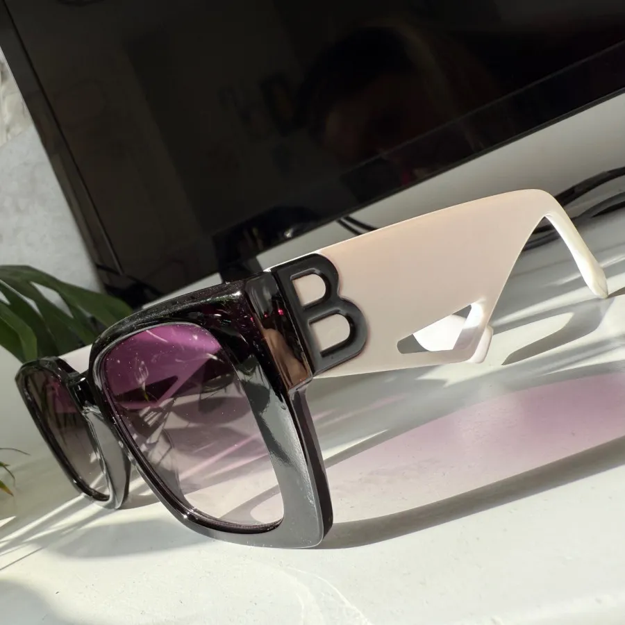 عینک استاندارد بالنسیاگا