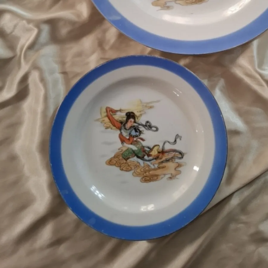 دیوار کوب بانوی شرقی