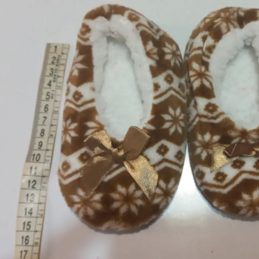 پاپوش بچگانه