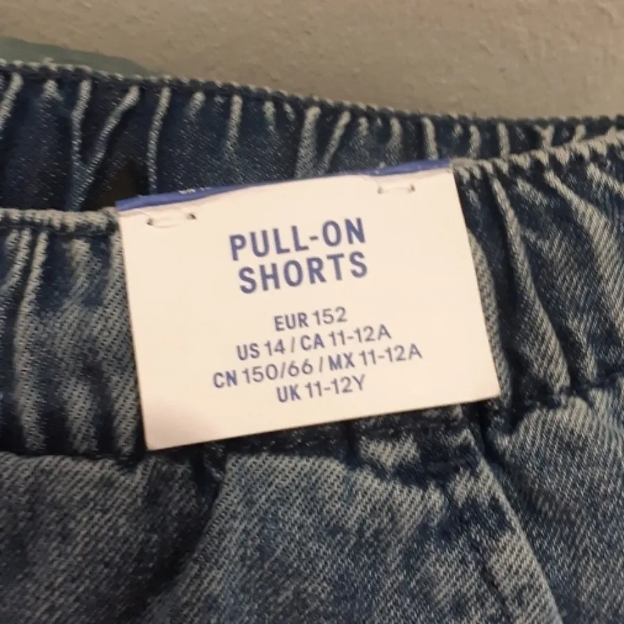 شلوارک اچ ان دم .H&M