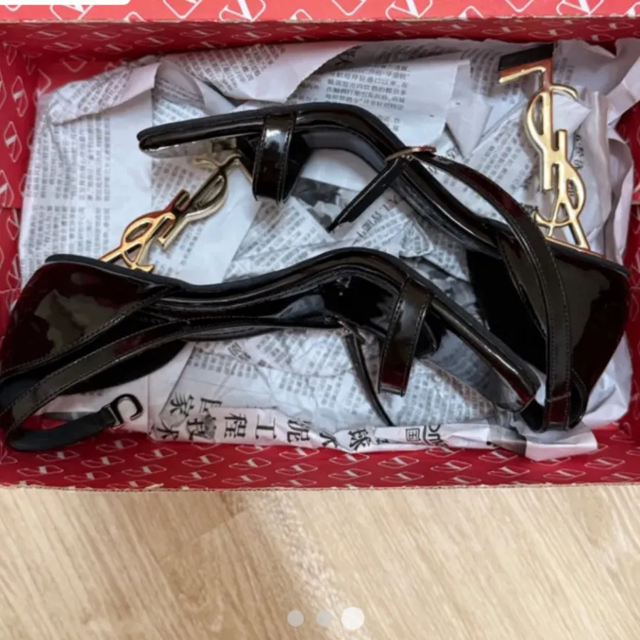 کفش صندل مجلسی ysl