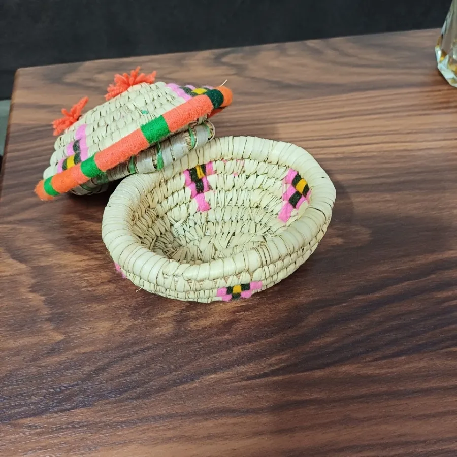 سبد حصیری دست دوز