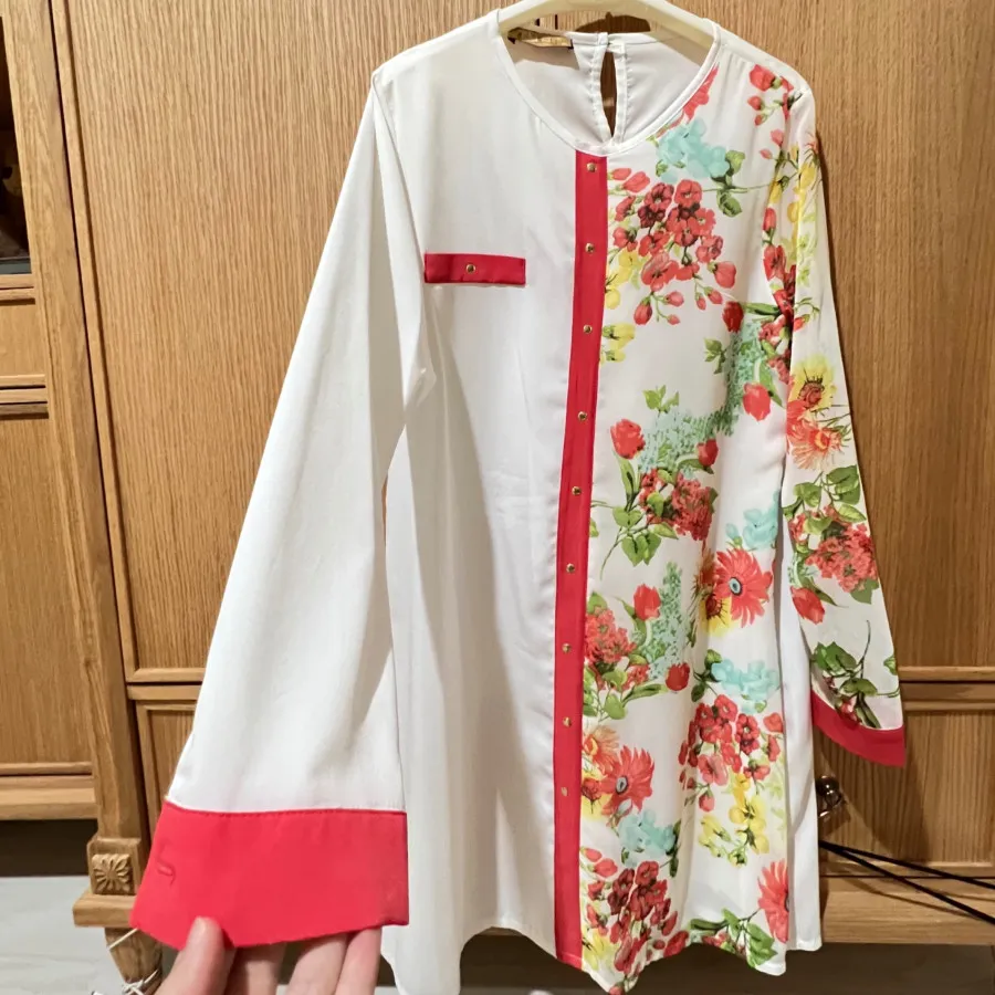 مانتو سارافون جلو بسته