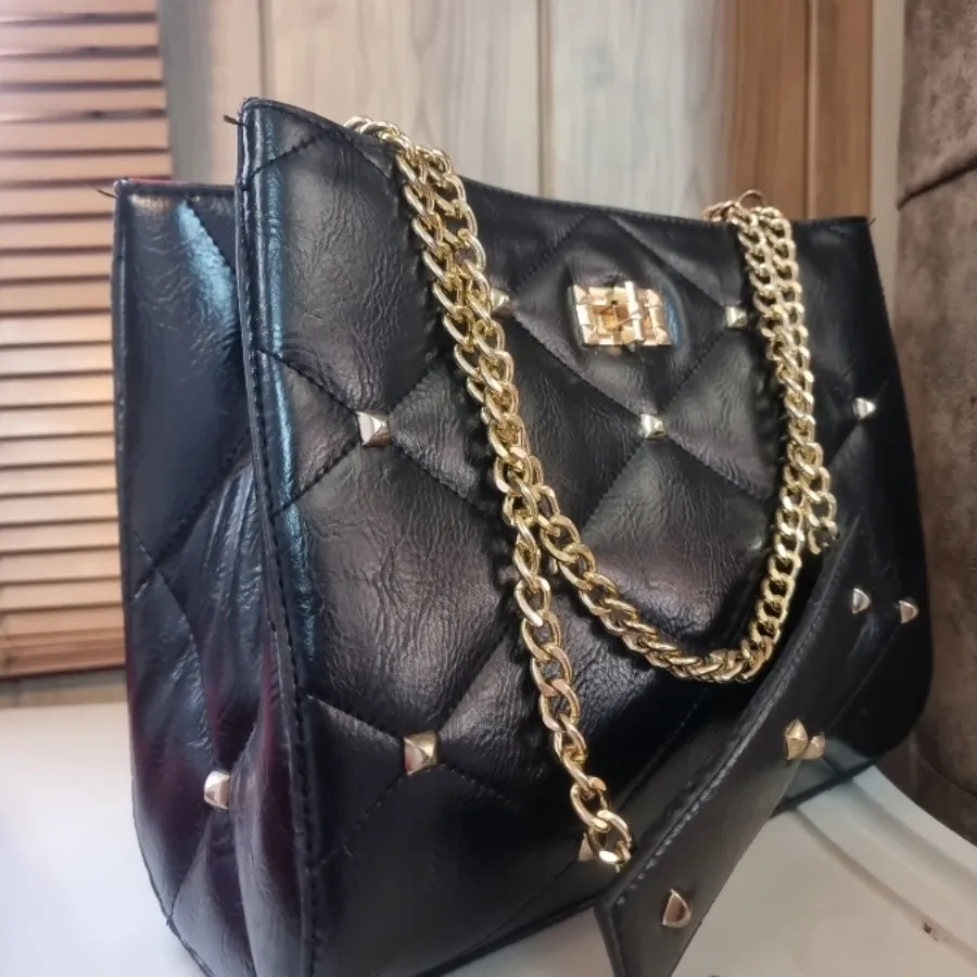 کیف valentino