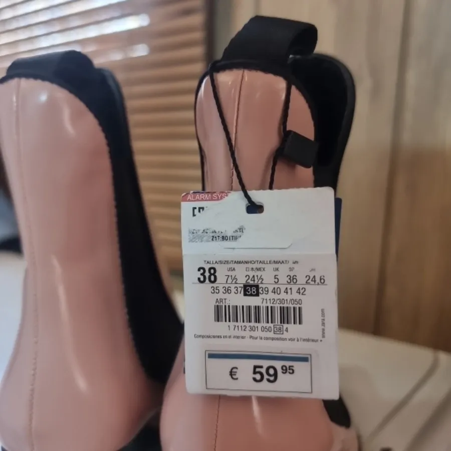 بوت صورتی زارا