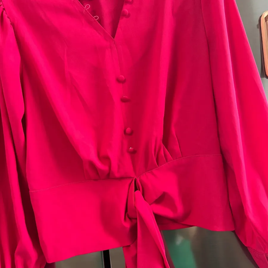 نیم تنه سرخابی