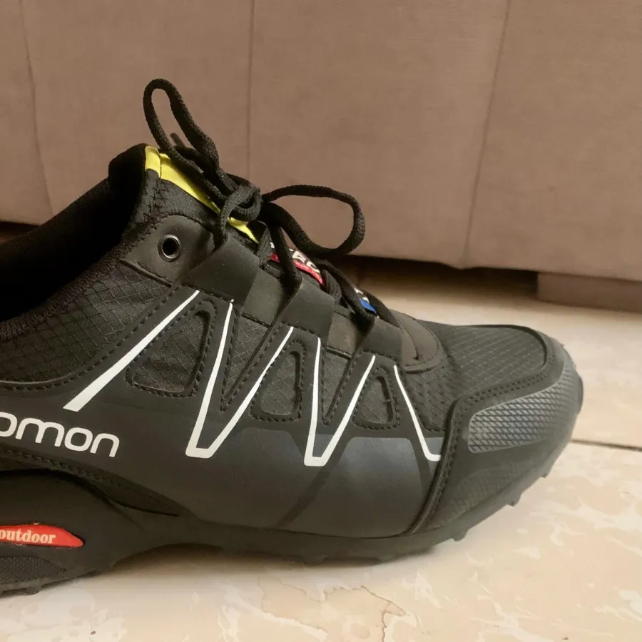 کفش سالمون سایز 44