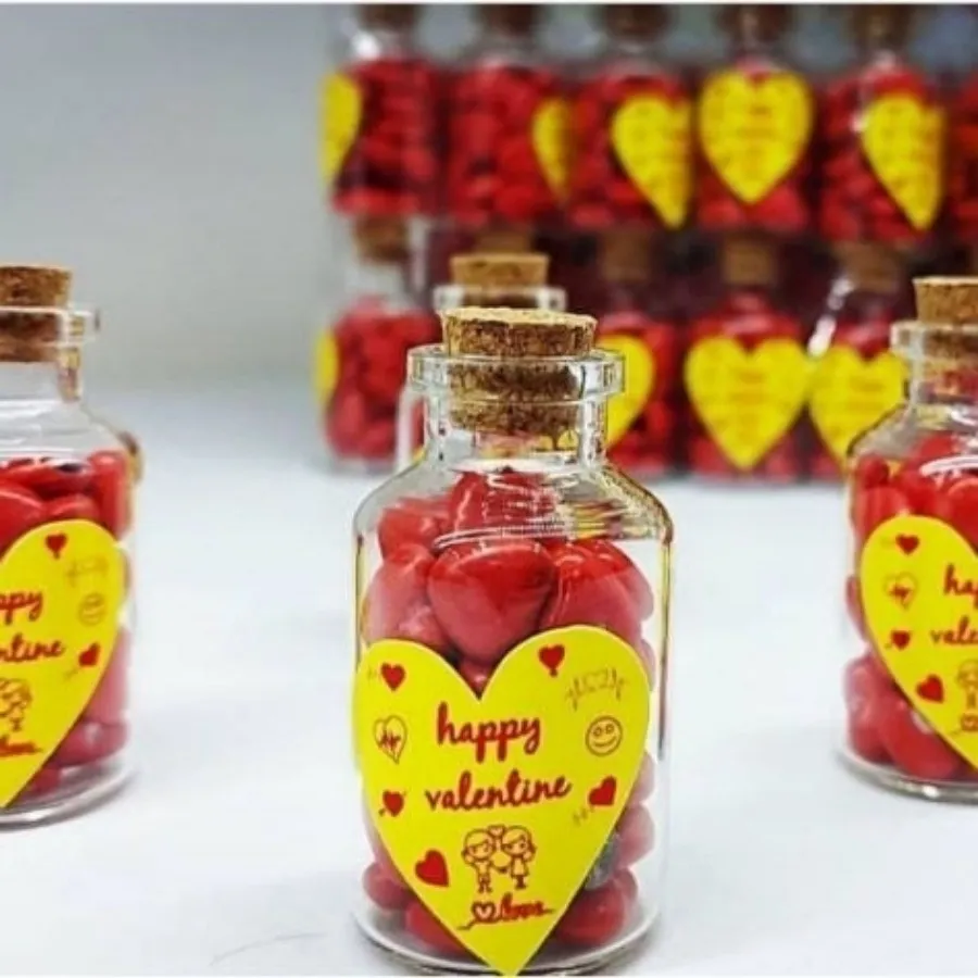 دکوری شیشه عشق ولنی