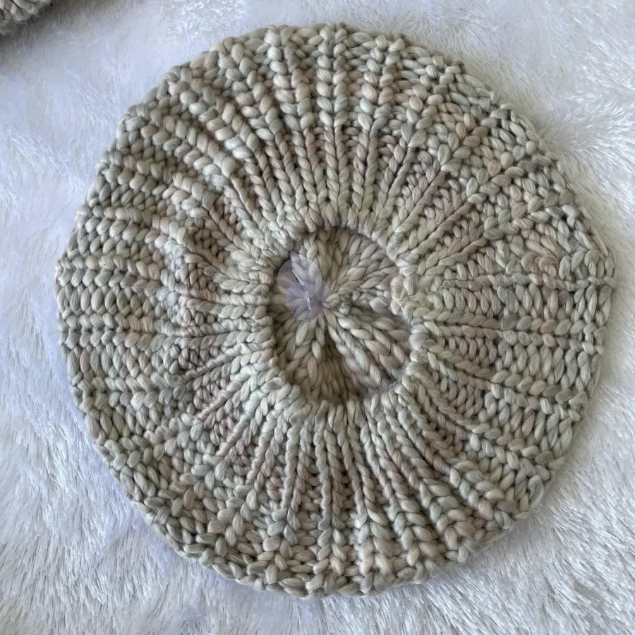 کلاه بافت برند