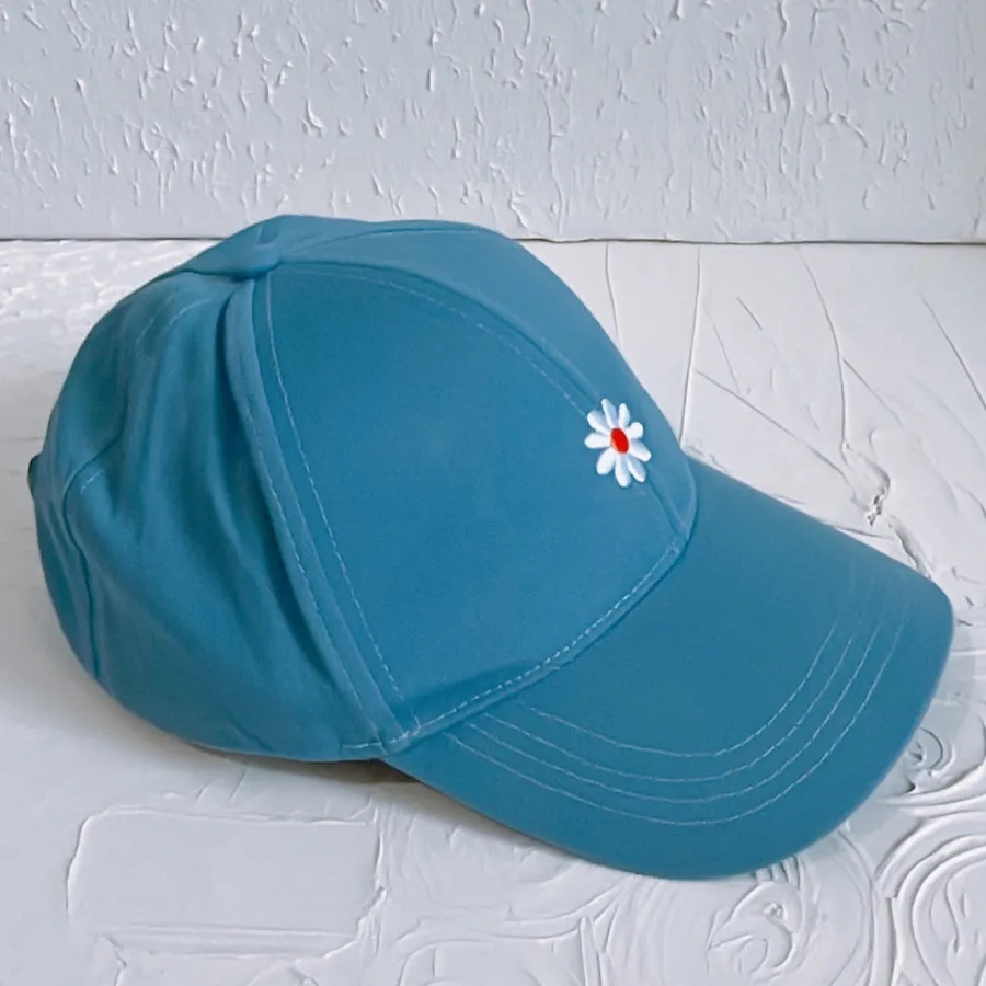 کلاه لبه دار