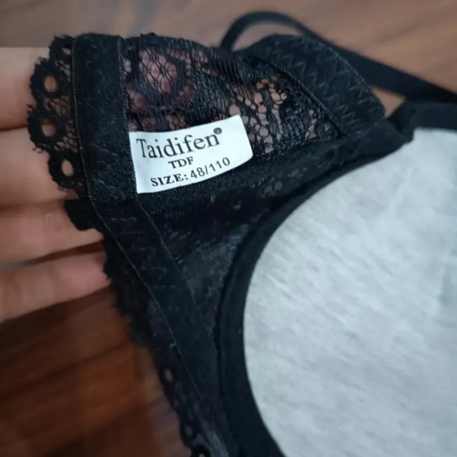 لباس زیر سوتین