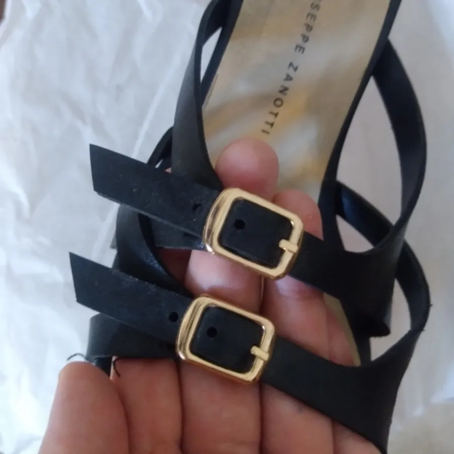 کفش مجلسی و پاشنه بلند