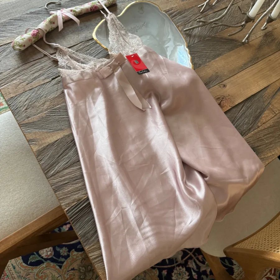 لباس خواب ستنی عروس