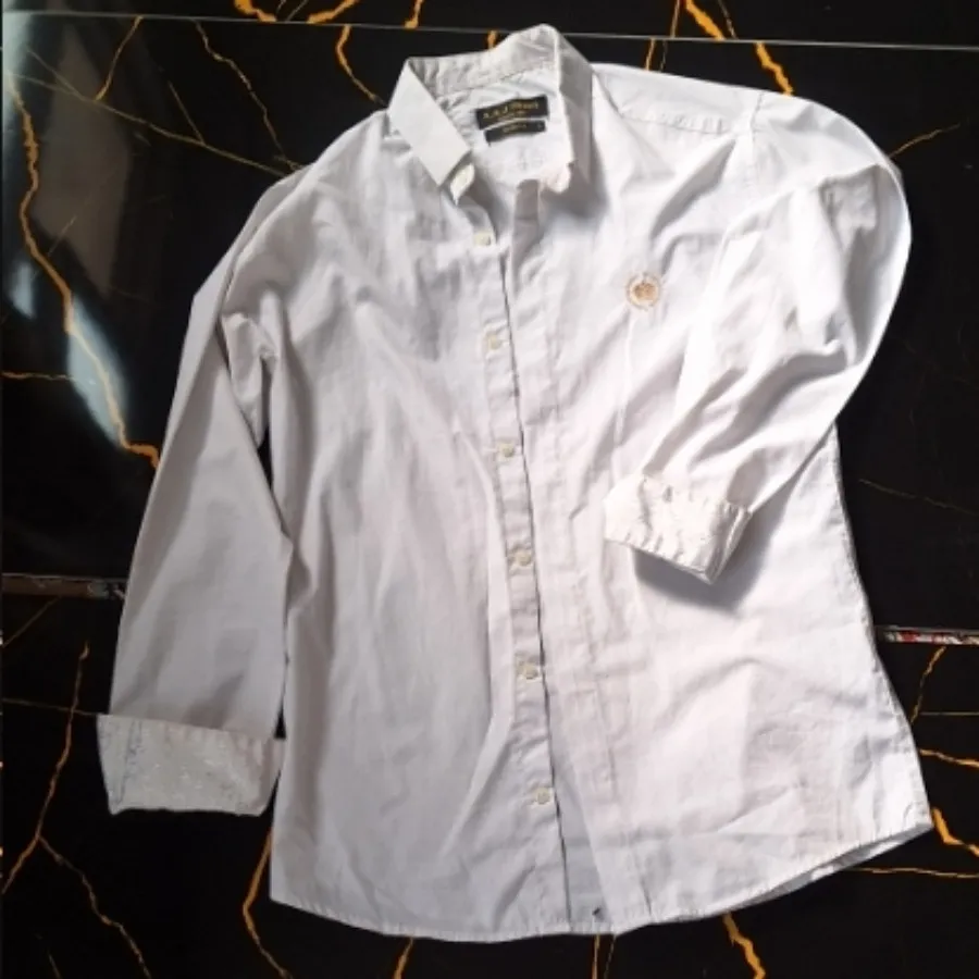 پیراهن سفید مردانه