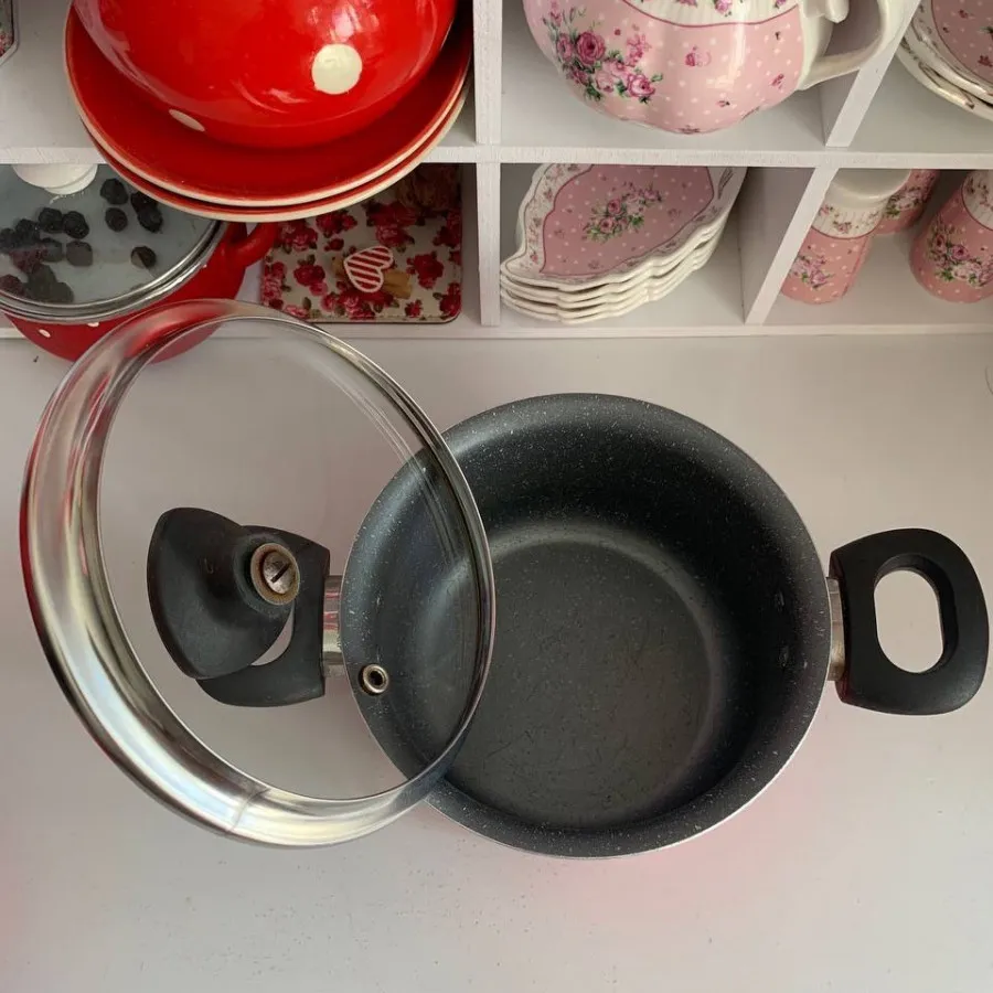 قابلمه سرامیک قرمز