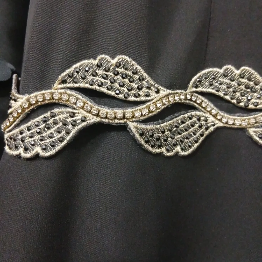 مانتو مشکی بلند تا مچ پا