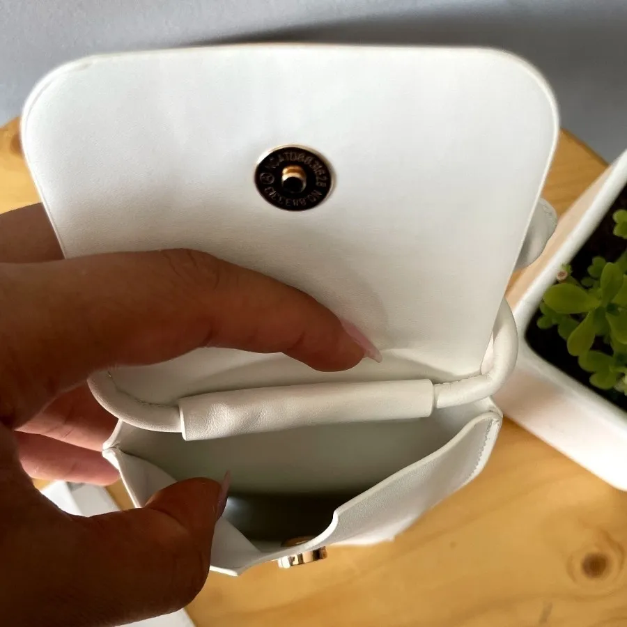 کیف موبایل برند