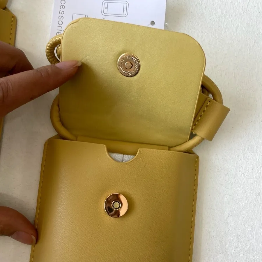 کیف موبایل برند I am