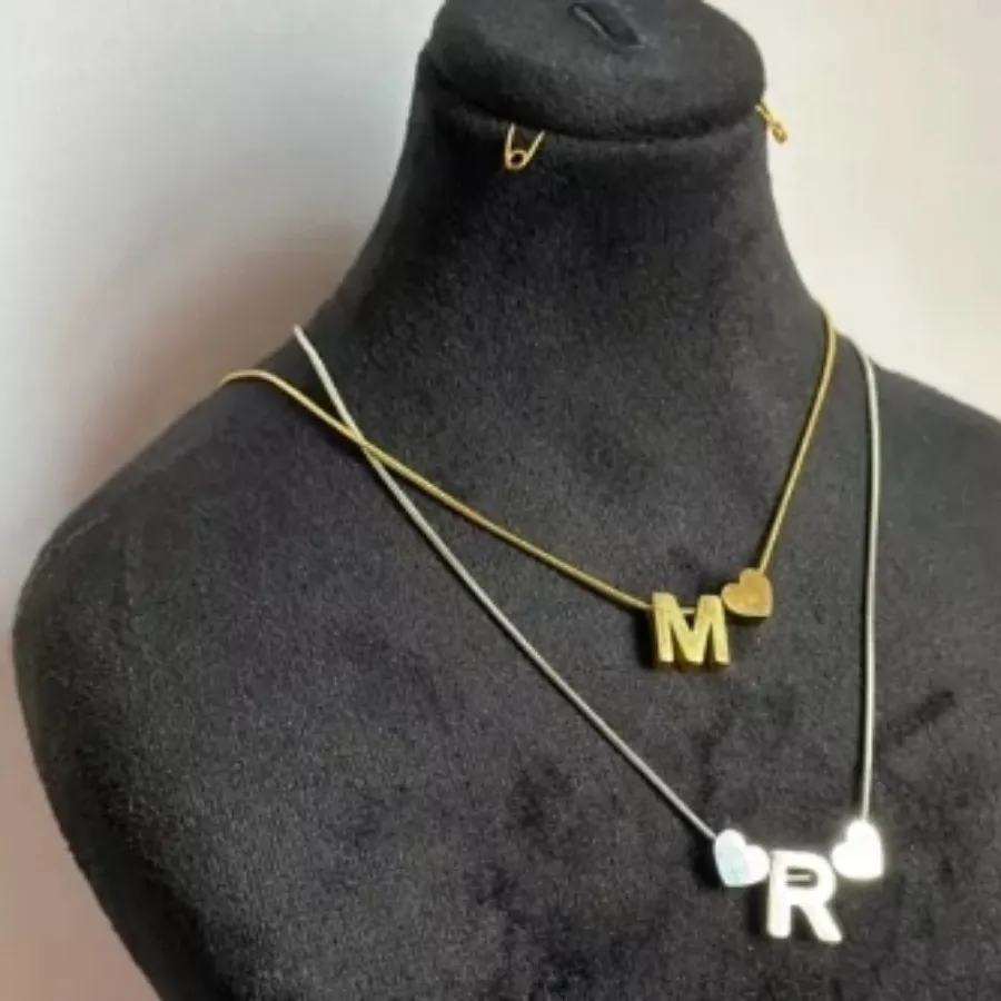 گردنبند حروف پفکی جواهری