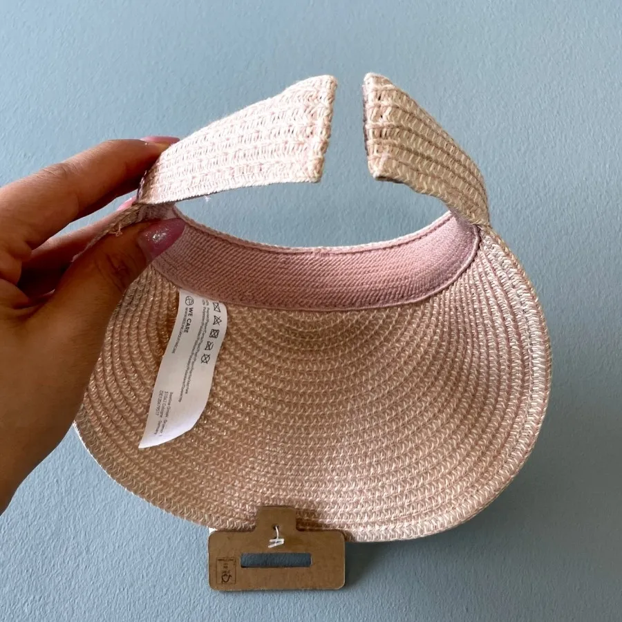 کلاه حصیری I am