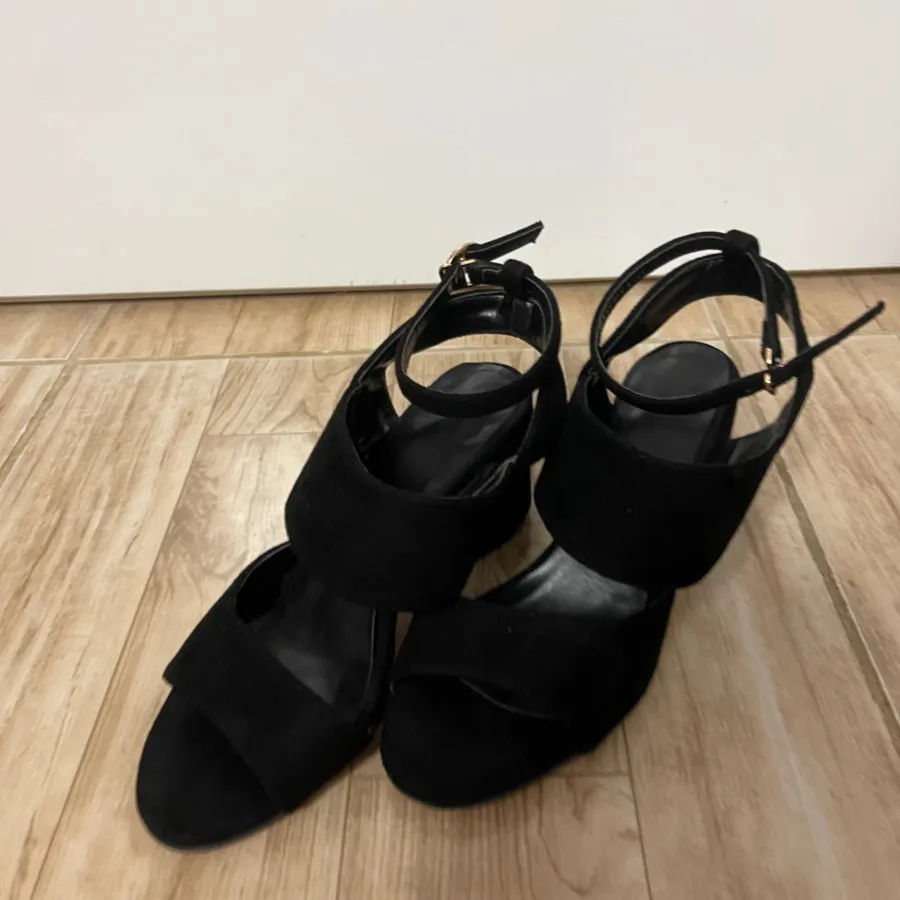 کفش مخمل مشکی