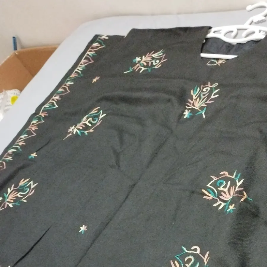 مانتو پانچ گلدوزی