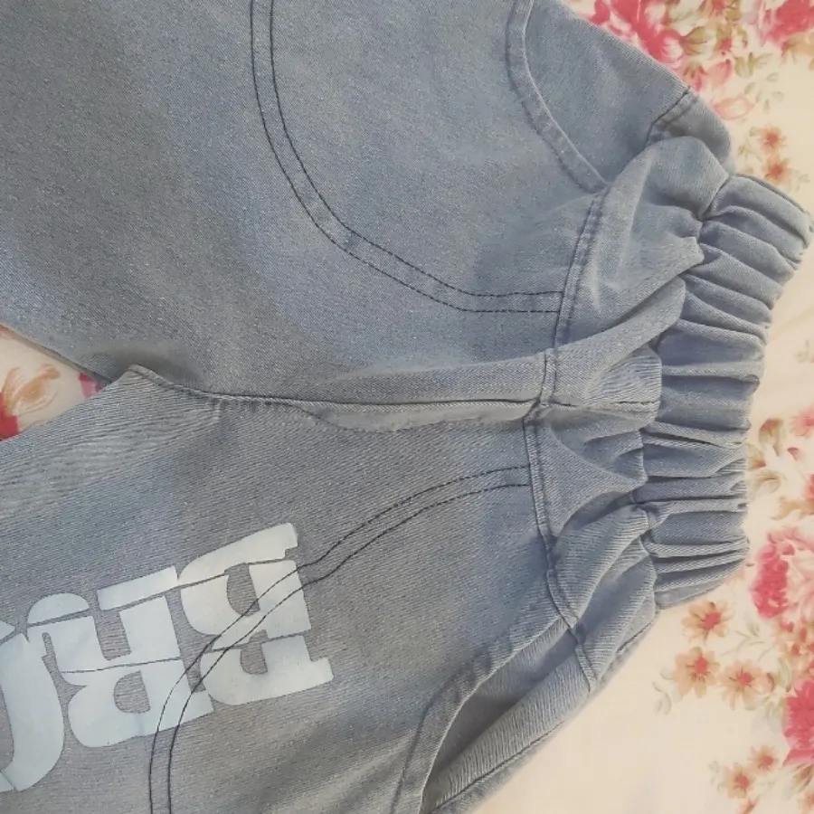 شلوار جین کاغذی