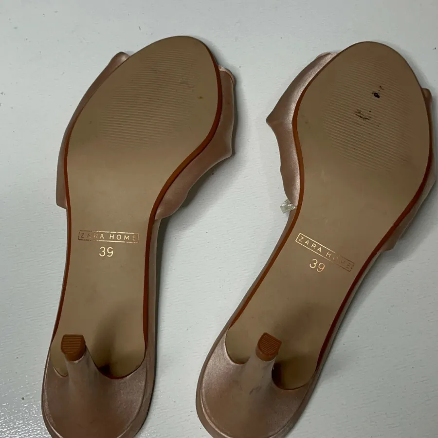 صندل شیک Zaraسایز 39