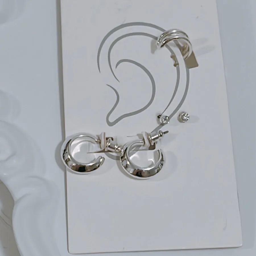 پک‌گوشواره و ایرکاف