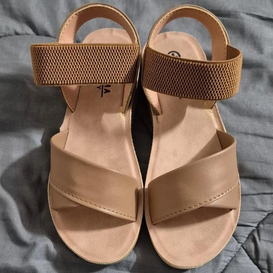 صندل زنانه شیما