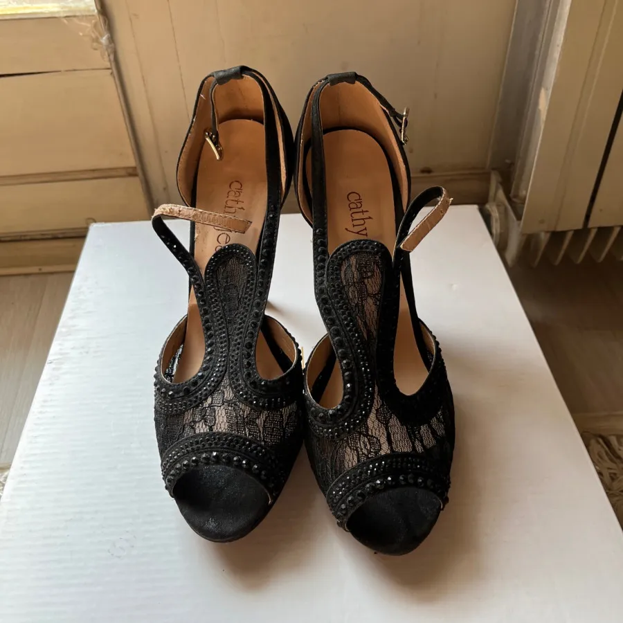 کفش مشکی پاشنه بلند مجلسی