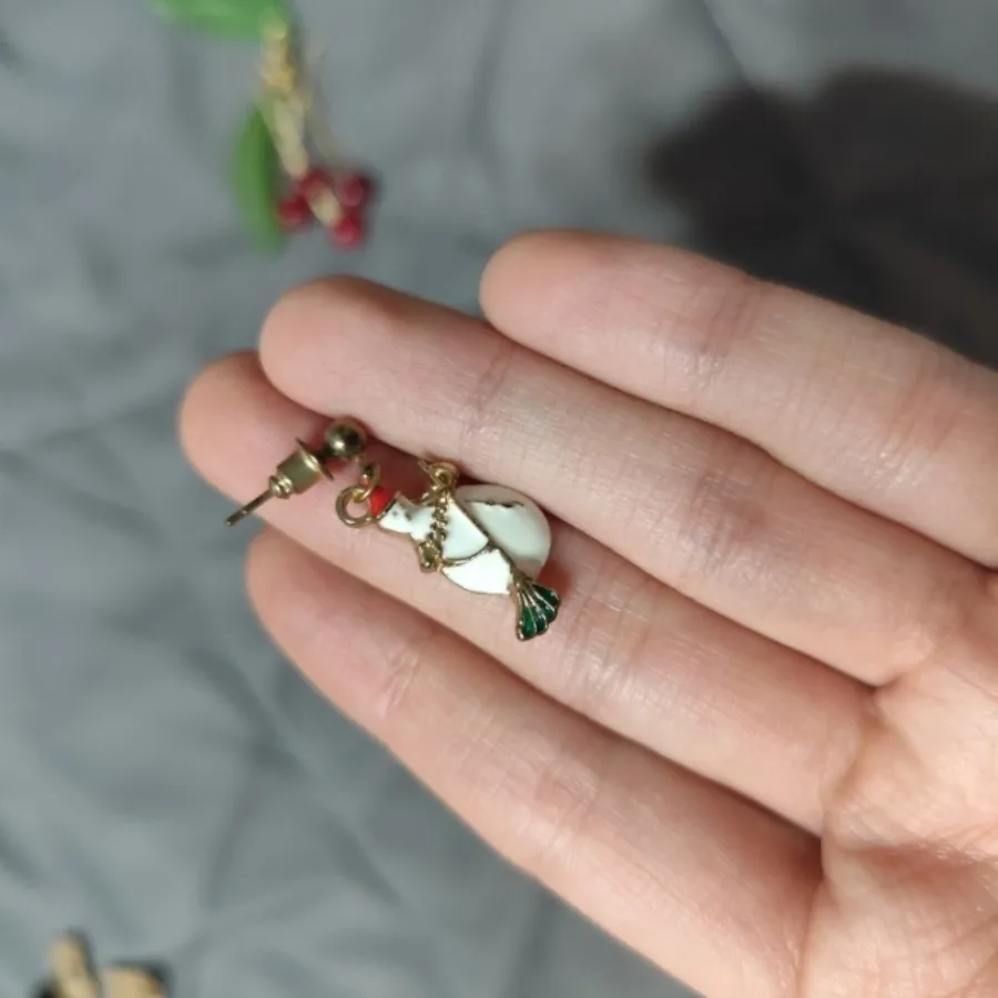 گوشواره برنجی آدم برفی